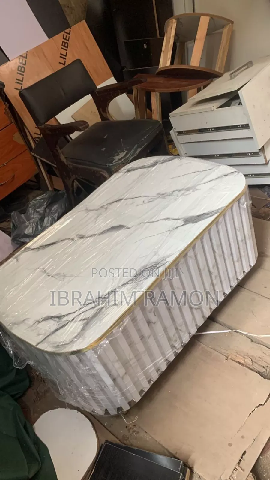 Cntre Table