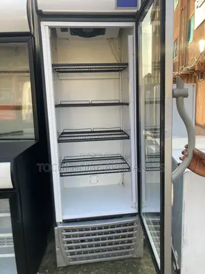 Standing Display Chiller for Drinks
