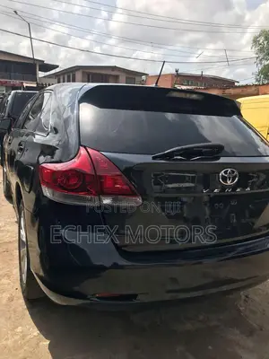 Toyota Venza LE AWD V6 2013 Black