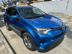 Toyota RAV4 Limited AWD (2.5L 4cyl 6A) 2016 Blue