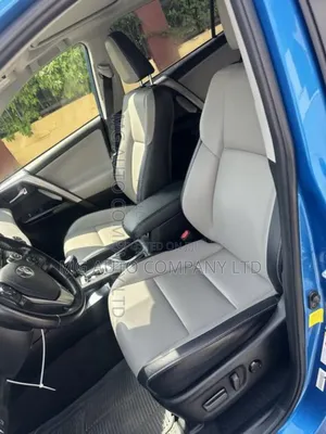 Toyota RAV4 Limited AWD (2.5L 4cyl 6A) 2016 Blue
