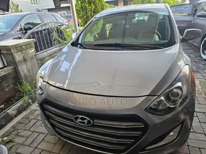 Hyundai Elantra Sport 4dr Sedan (2.0L 4cyl 6A) 2015 Silver
