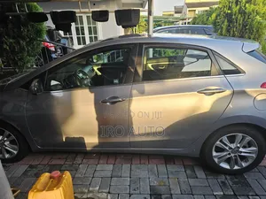 Hyundai Elantra Sport 4dr Sedan (2.0L 4cyl 6A) 2015 Silver
