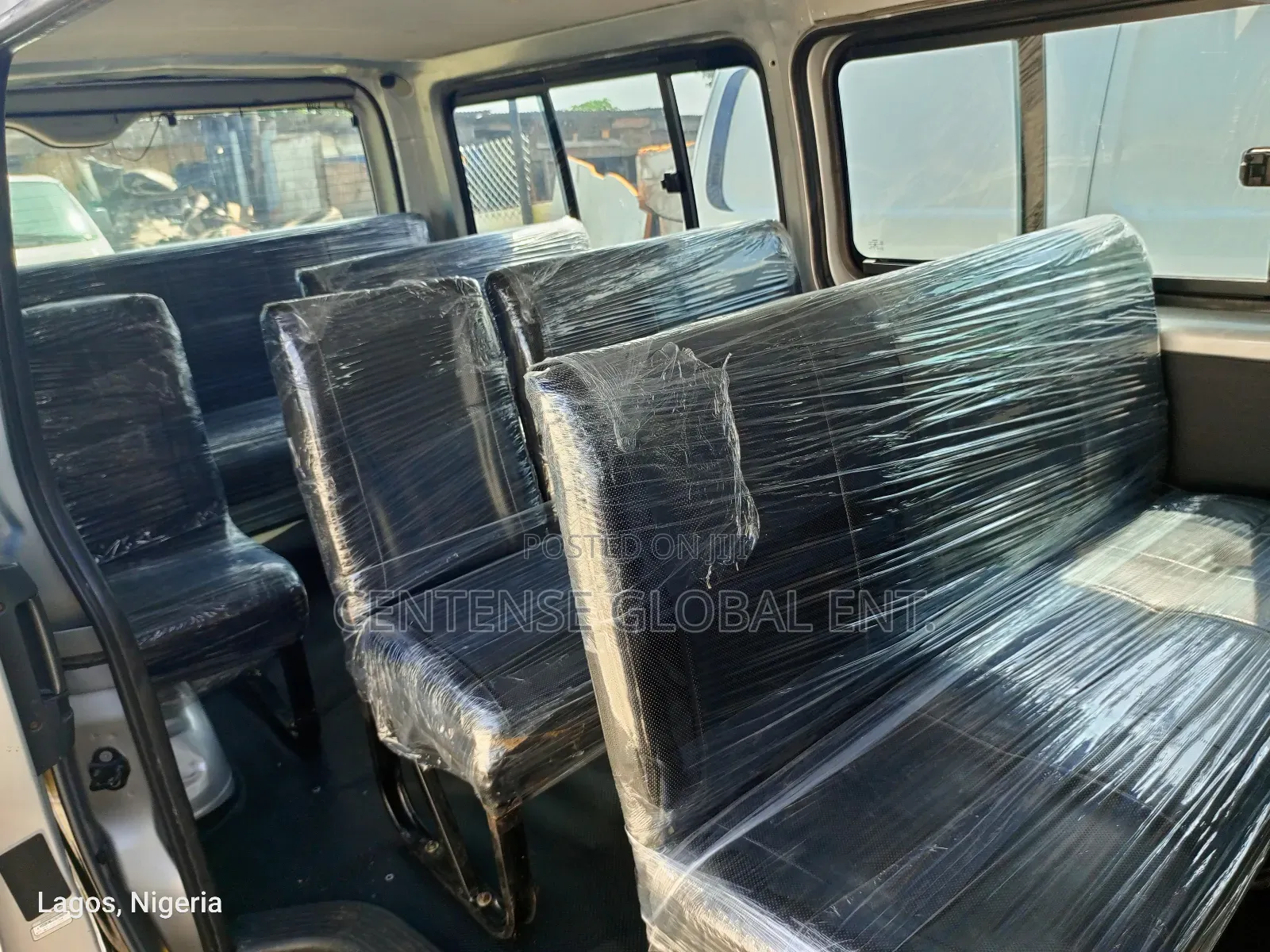 Toyota HiAce 2011 Silver