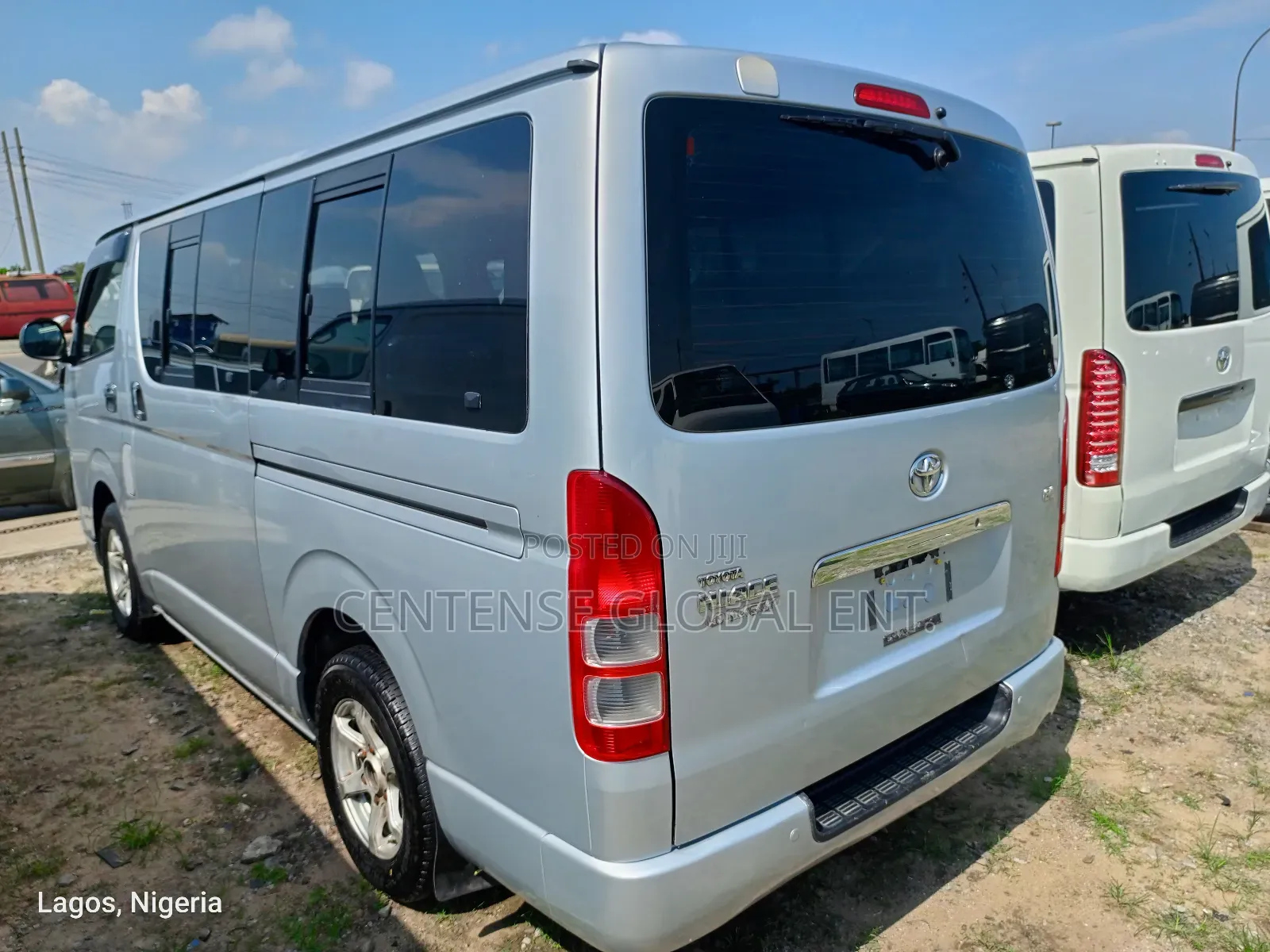 Toyota HiAce 2011 Silver