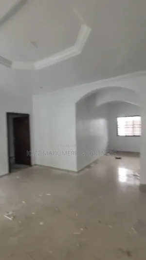 3bdrm Block of Flats in Mummy B Off Stadium for rent