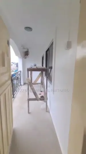 3bdrm Block of Flats in Mummy B Off Stadium for rent