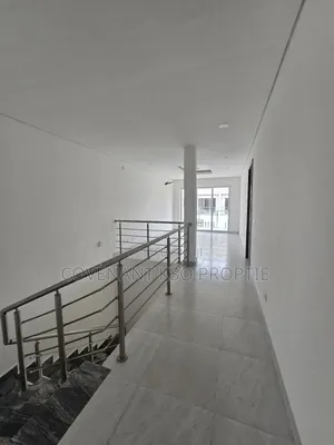 4bdrm Duplex in Twinlake, Chevron for rent