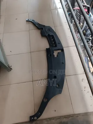 Avalon 2014/2015 Radiator Plastic