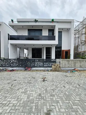 5bdrm Duplex in Orchild Estate, Chevron for sale