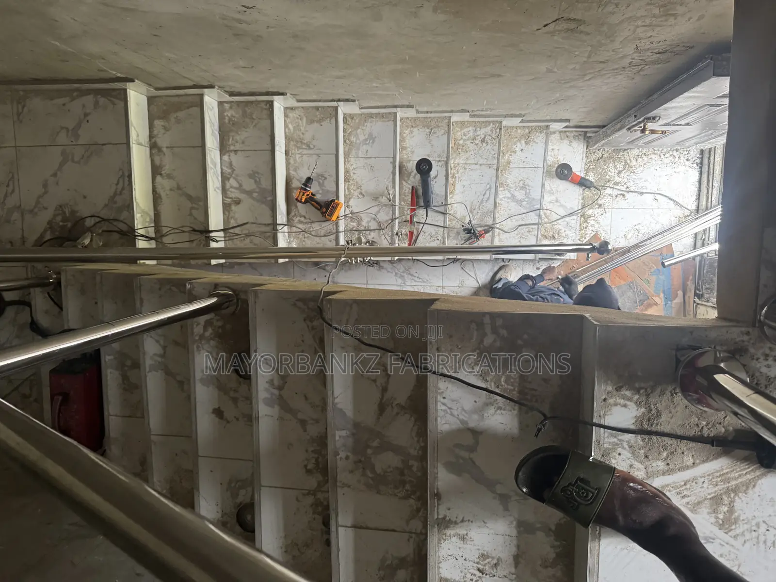 Silver Stainless Handrails With Horizontal Bracing