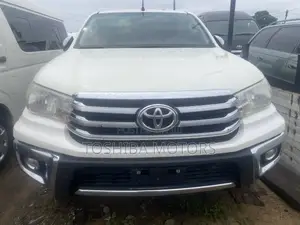 Toyota Hilux 2016 White