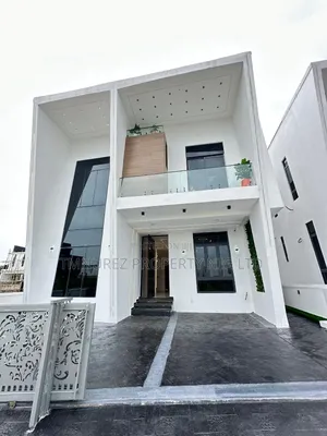 5bdrm Duplex in Orchild Road, Chevron for sale