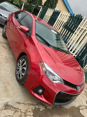 Toyota Corolla 2015 Red