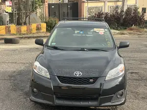 Toyota Matrix XRS Hatchback FWD (2.4L 4cyl 5A) 2009 Black