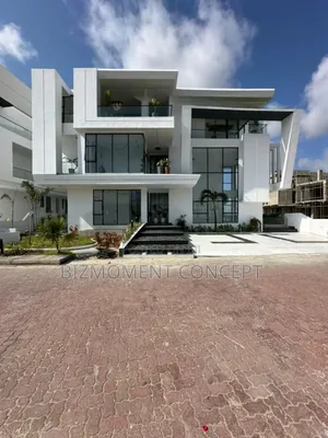 5bdrm Duplex in Osapa London for sale