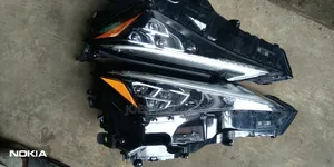 Headlamp Lexus Ux250h