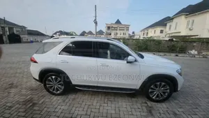 Mercedes-Benz GLE-Class 2022 White