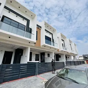 3bdrm House in Ikota Gra, Lekki for sale
