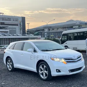 Toyota Venza 2010 White