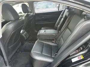 Lexus ES 350 FWD 2013 Black