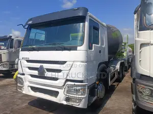 Howo Concrete Mixer 10tires (Extremely Clean)