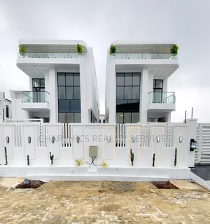 5bdrm Duplex in Lekki Phase 2 for sale