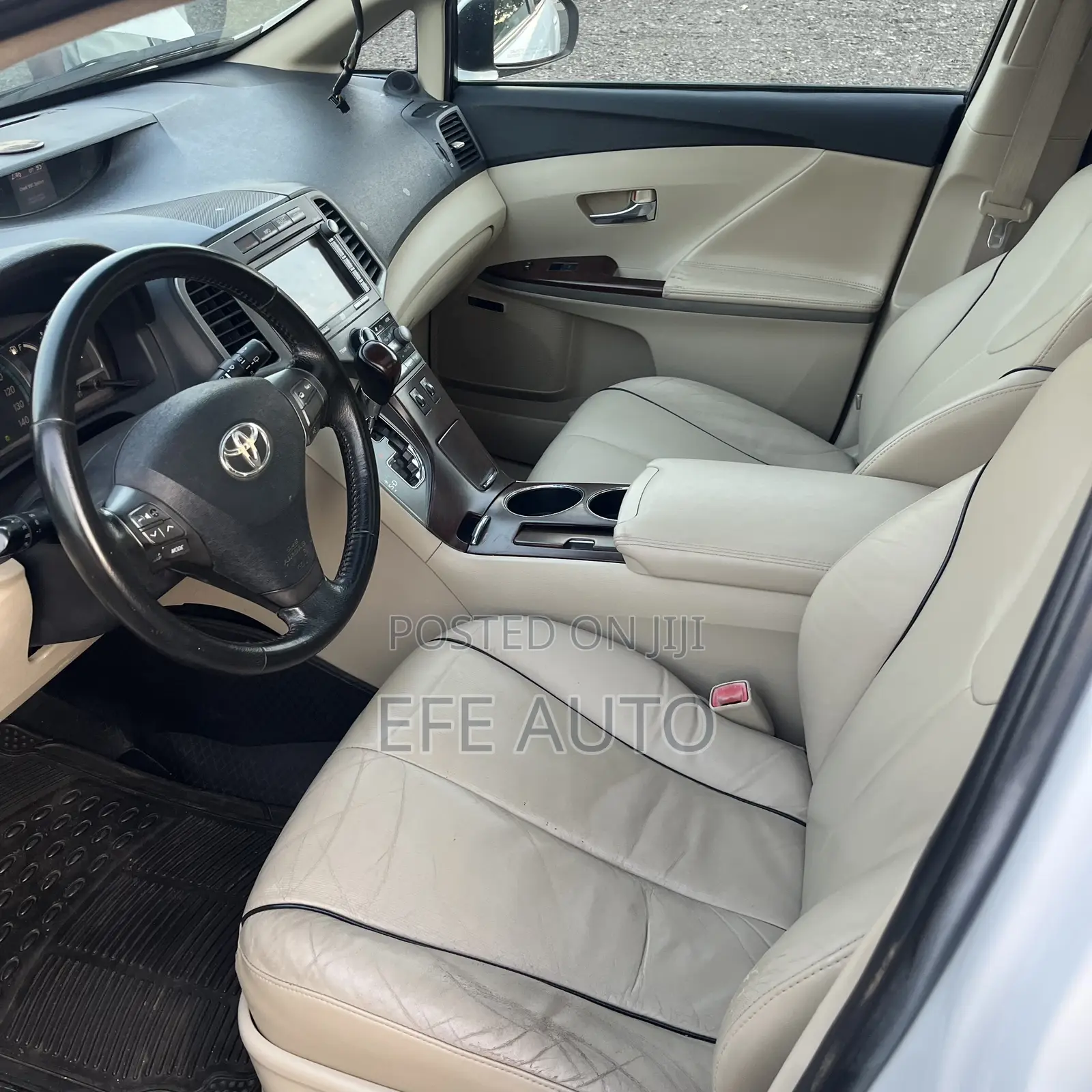 Toyota Venza 2010 White