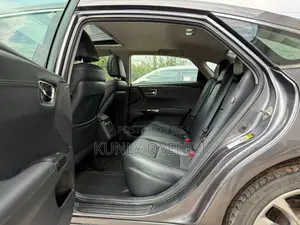 Toyota Avalon XLE Premium 4dr Sedan (3.5L 6cyl 6A) 2014 Gray