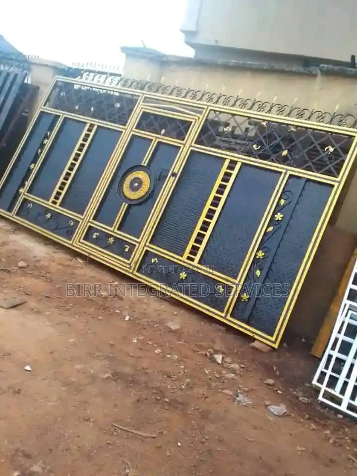 Gate, Gate Security House