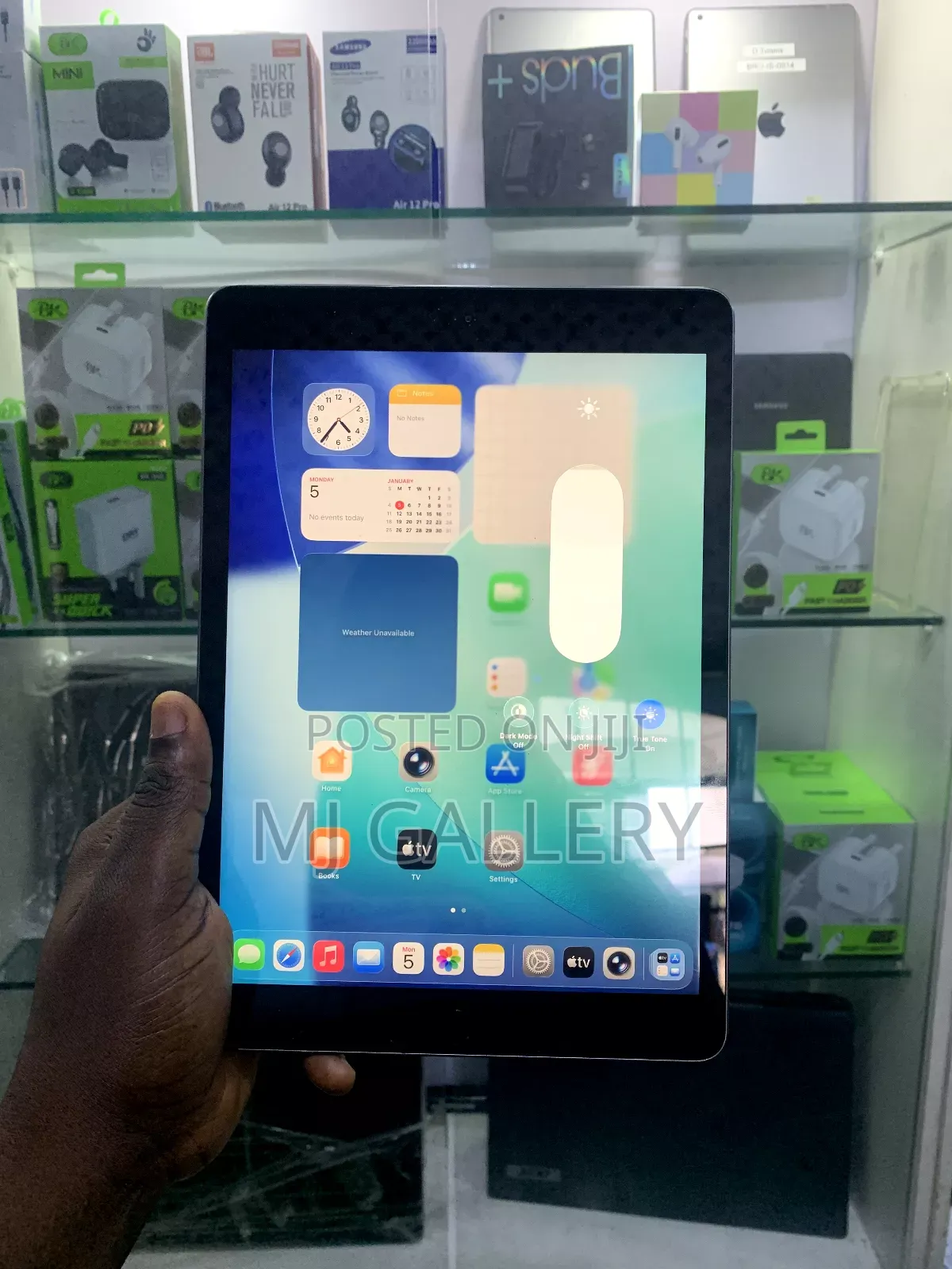 Apple iPad 10.2 (2020) 32 GB Black