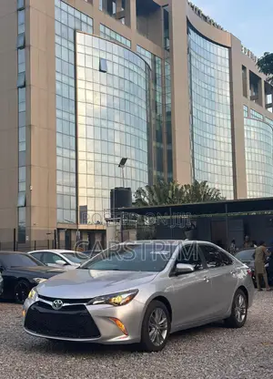 Toyota Camry SE 4dr Sedan (2.5L 4cyl 6A) 2015 Silver