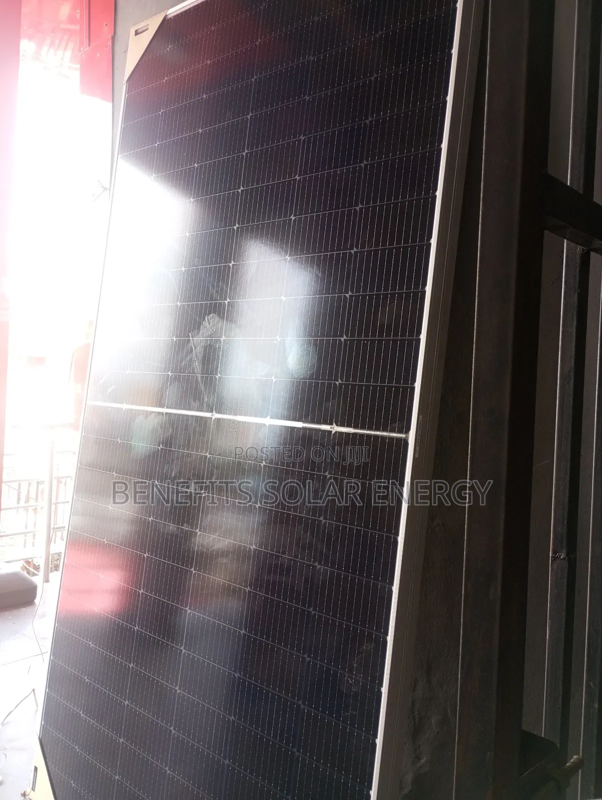 590w New Jinko Panel