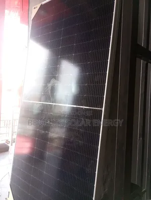 590w New Jinko Panel