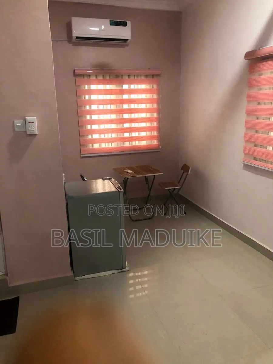 Serviced Apartment