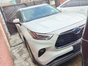 Toyota Highlander 2024 White