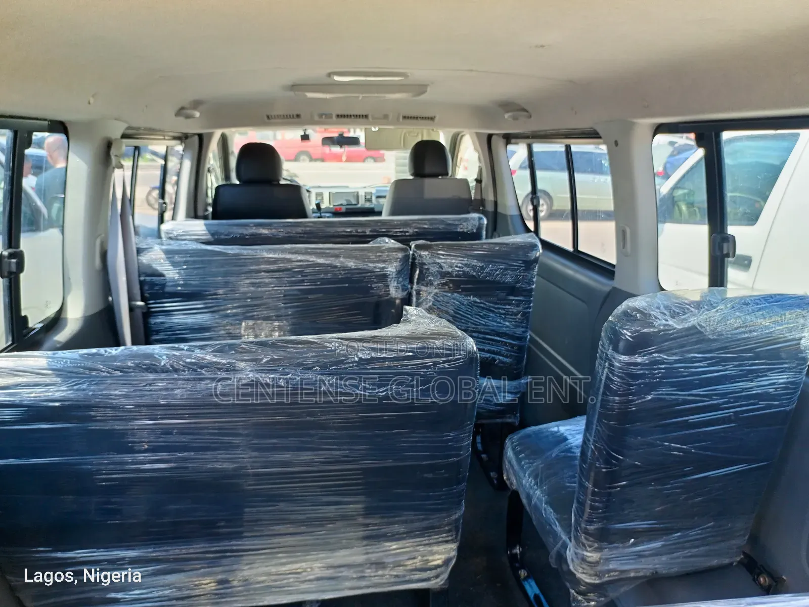 Toyota HiAce 2011 White