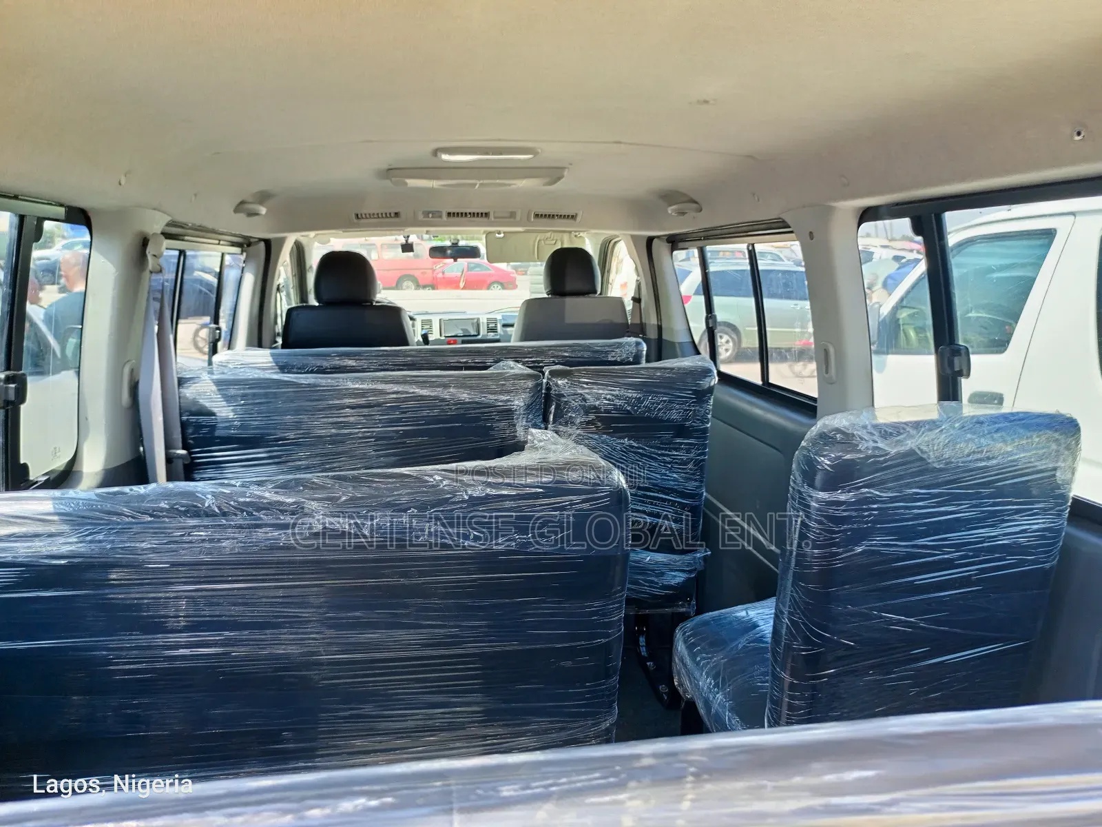 Toyota HiAce 2011 White