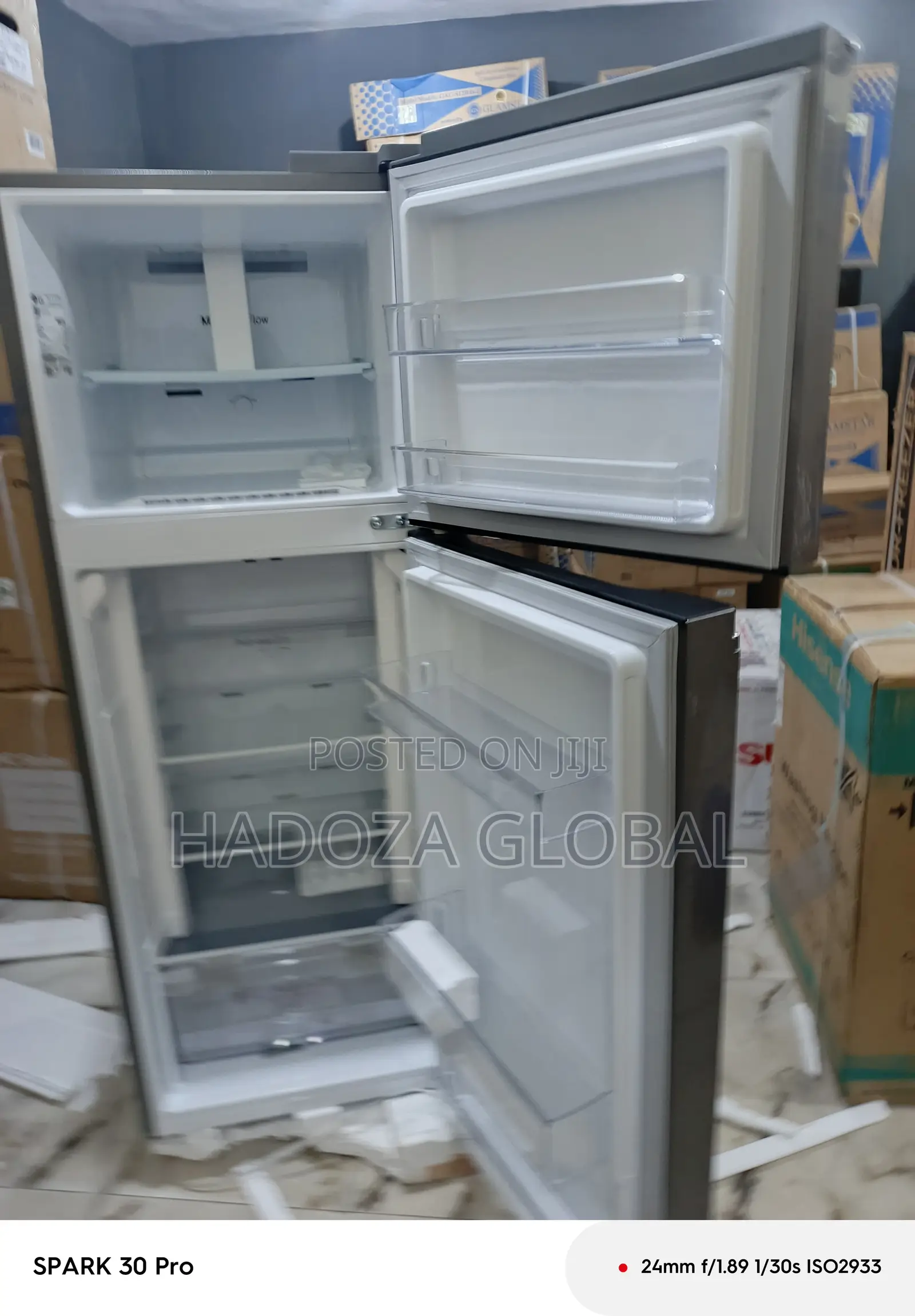 Compact 260l Lg Fridge With Cool Pac Support