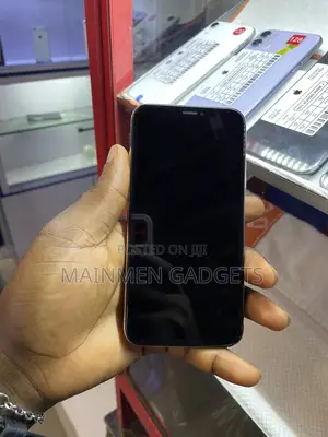 Apple iPhone X 64 GB White