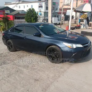 Toyota Camry LE 4dr Sedan (2.5L 4cyl 6A) 2016 Blue