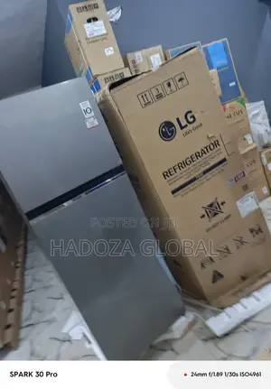 260l Lg Refrigerator, Smooth Silver Finish