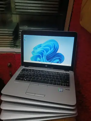 Laptop HP EliteBook 820 G4 8GB Intel Core I5 SSD 256GB