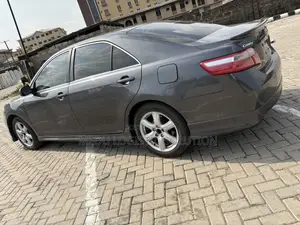 Toyota Camry SE 4dr Sedan (2.4L 4cyl 5A) 2008 Gray