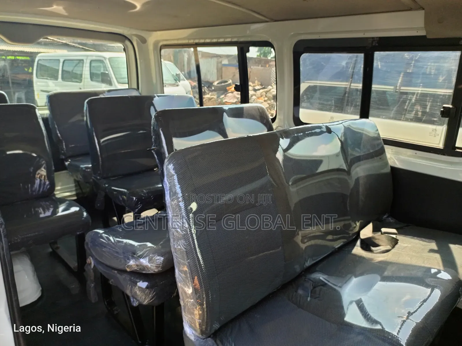 Toyota HiAce 2010 White