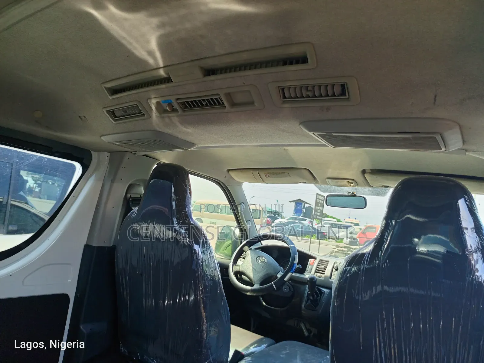 Toyota HiAce 2010 White