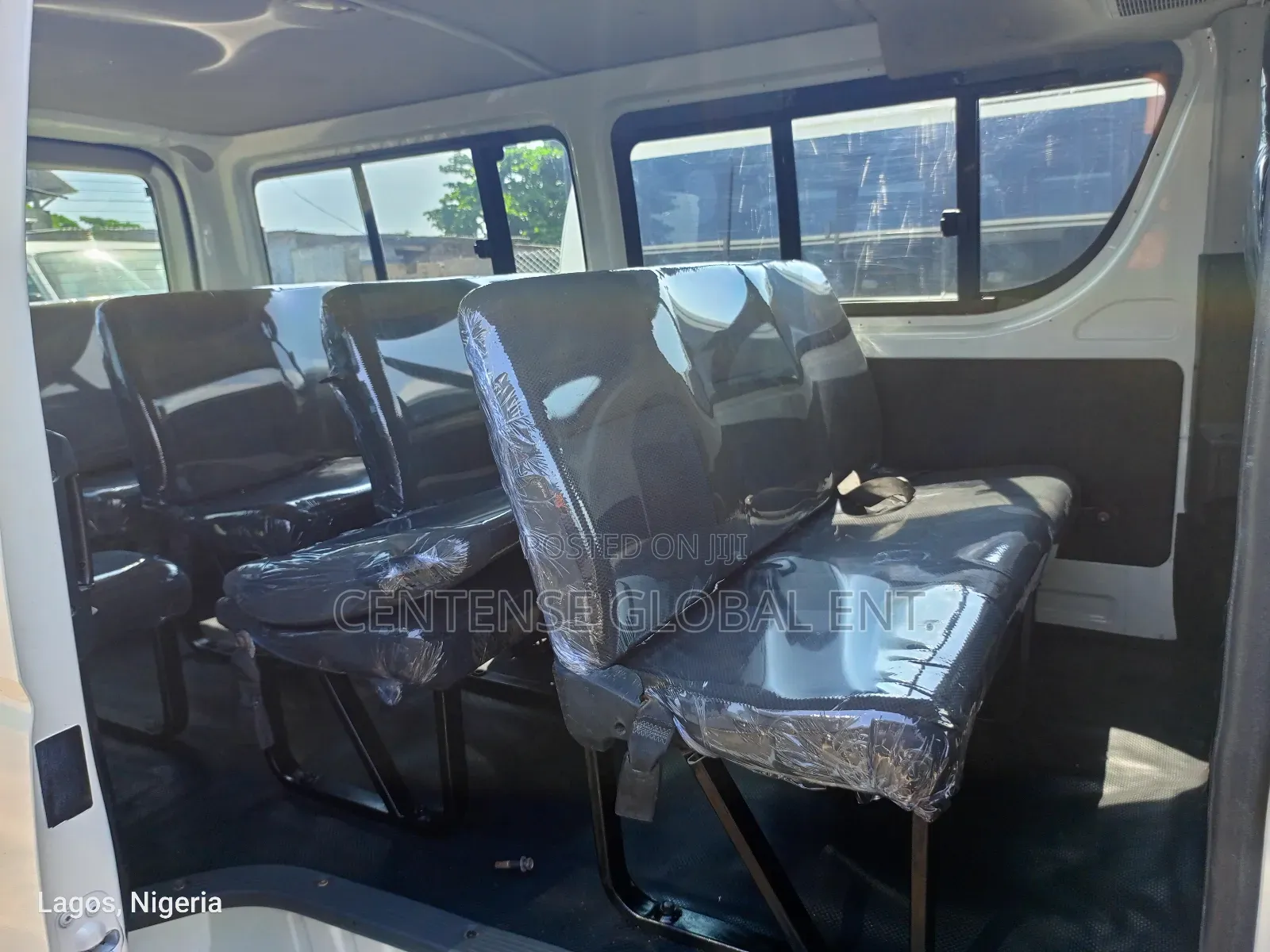 Toyota HiAce 2010 White