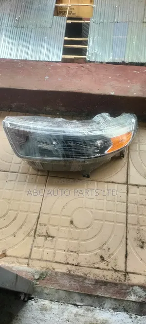 Headlight Ford Explorer 2020-2023