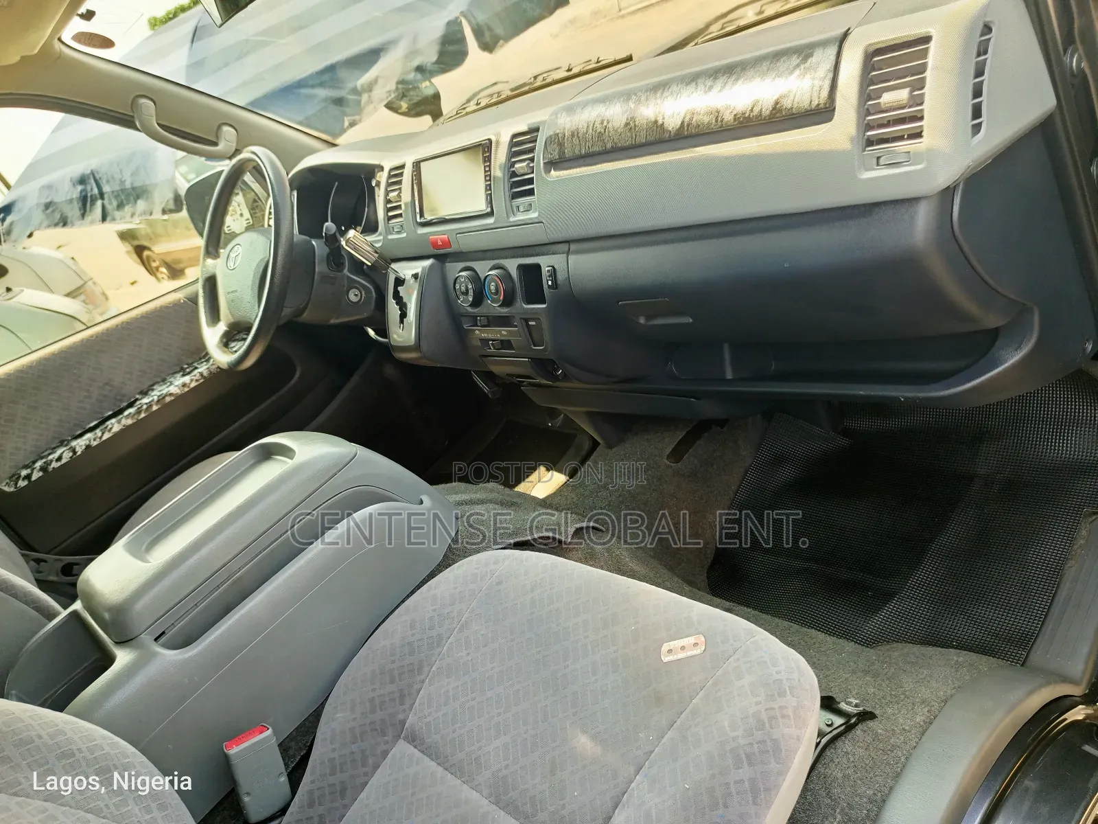 Toyota HiAce 2012 Grey