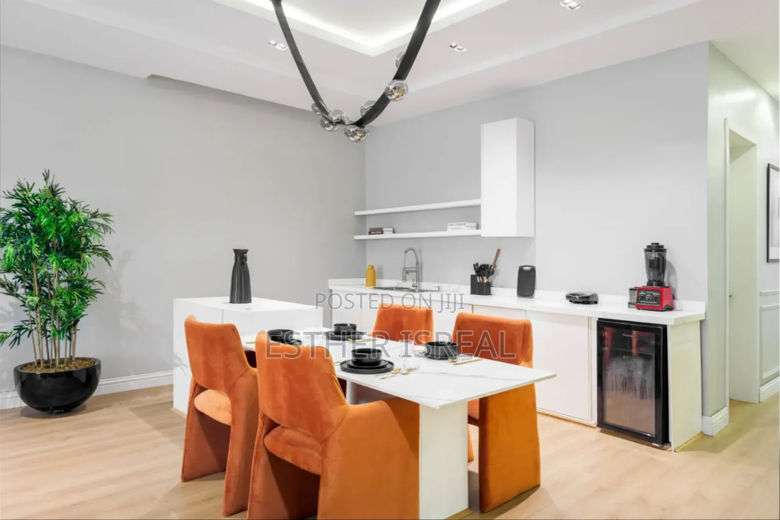 3 Bedroom Apartment Orange